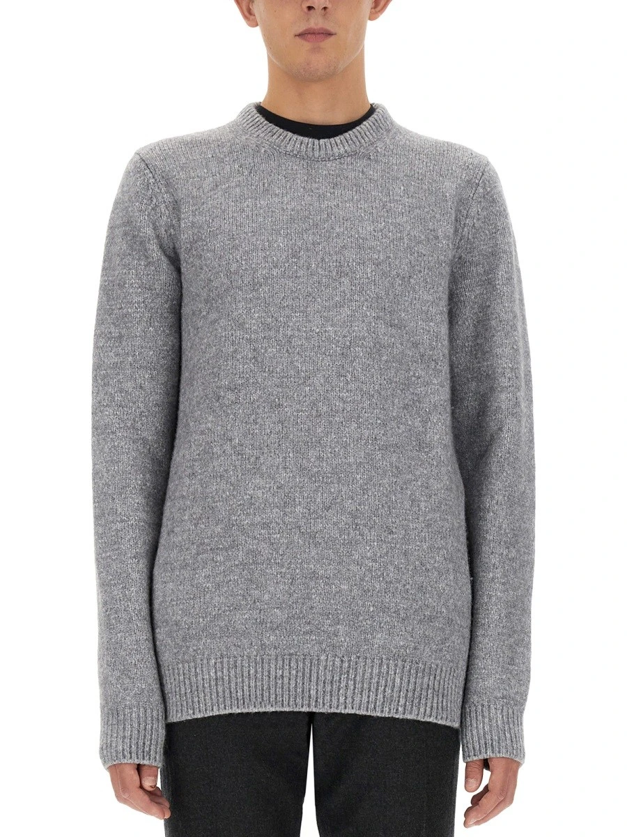 JERSEY WITH LOGO PLAQUE.webp