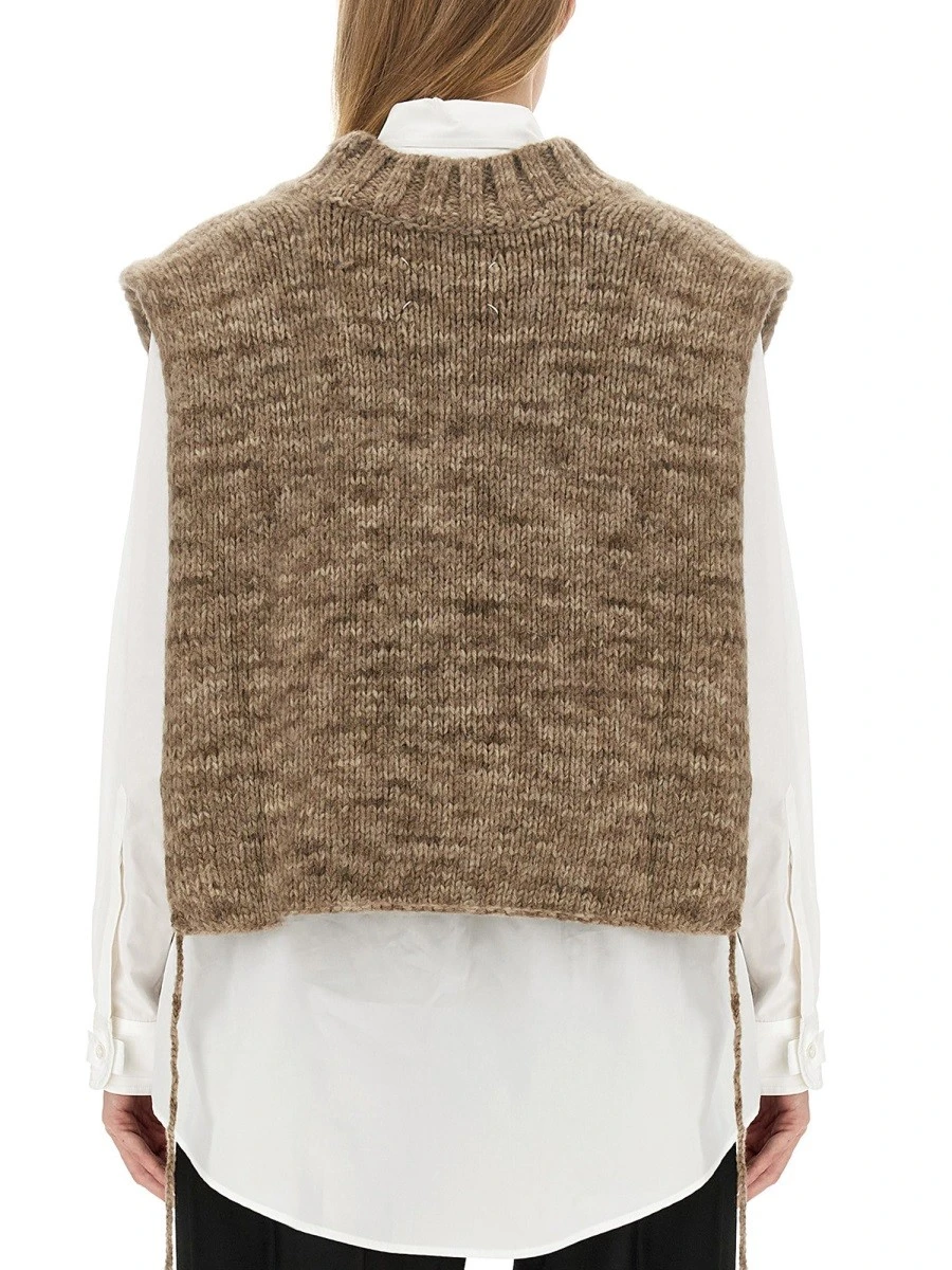KNITTED VEST.webp