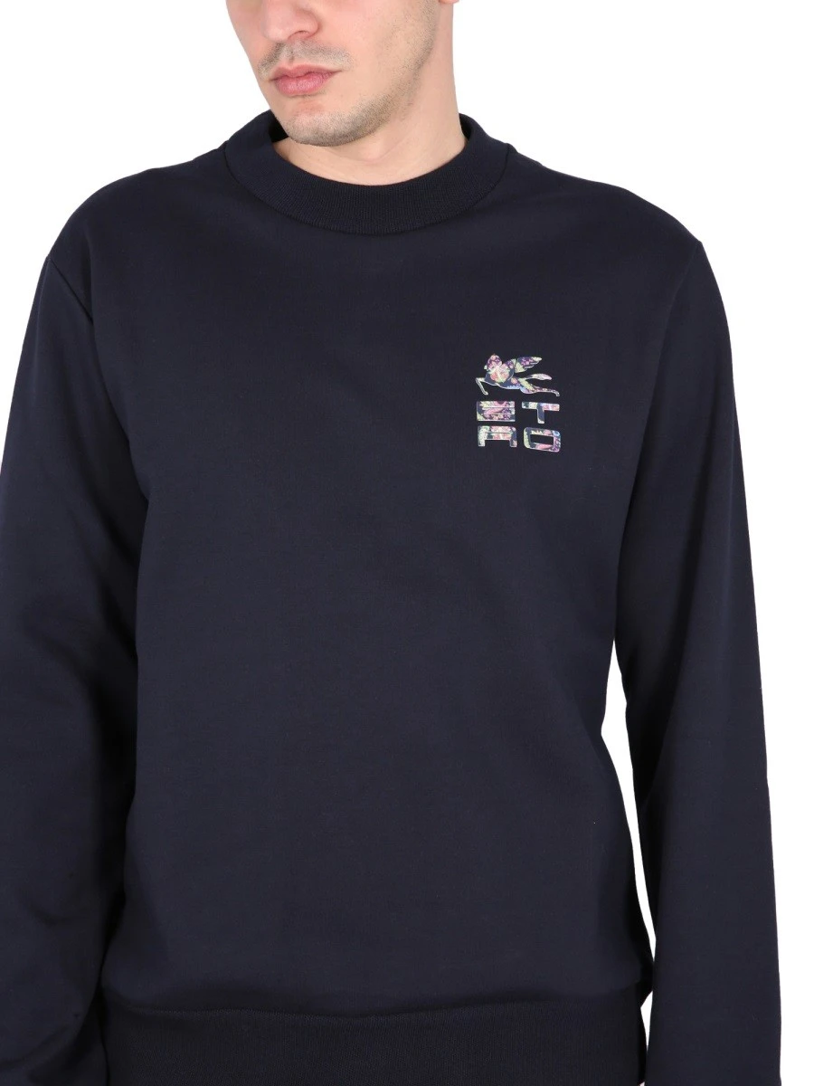 CREWNECK SWEATSHIRT.webp