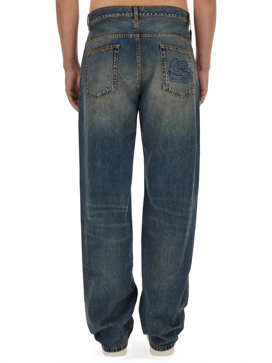 JEANS IN DENIM.webp
