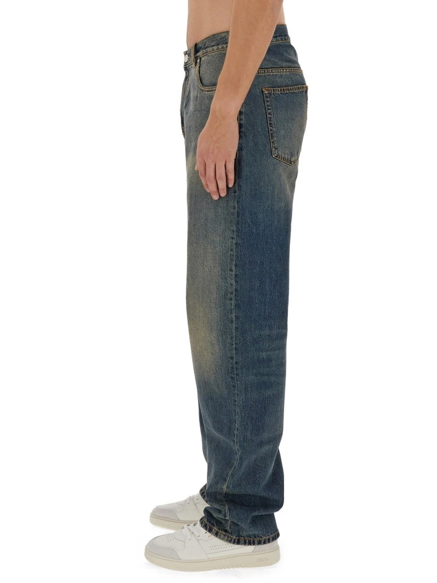 JEANS IN DENIM.webp