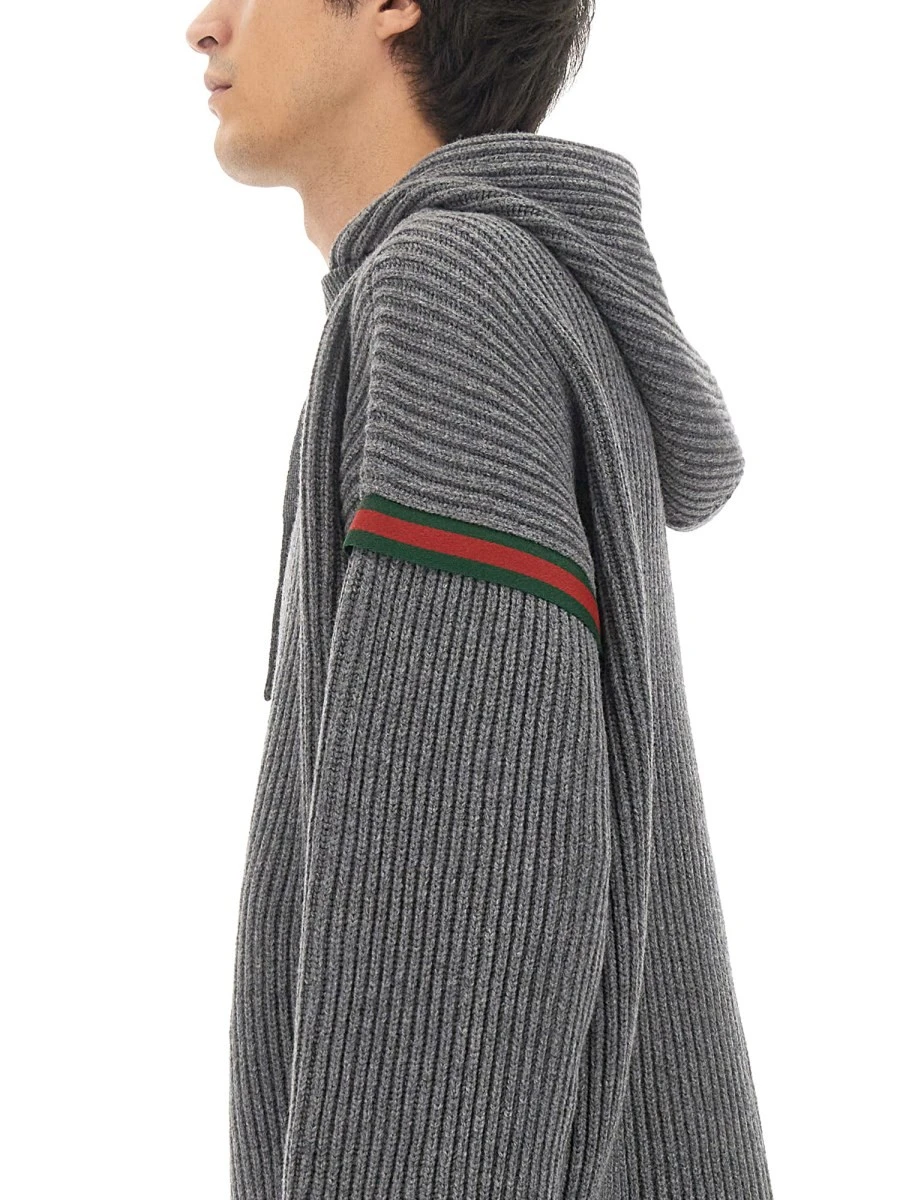 CASHMERE AND WOOL SWEATER.webp