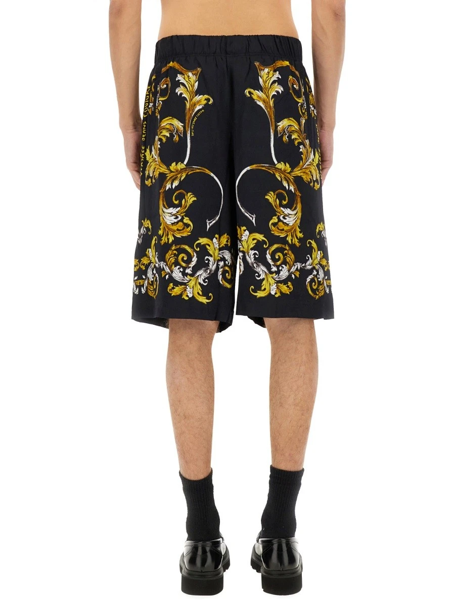 SHORTS WITH BAROQUE OUTLINE PRINT.webp