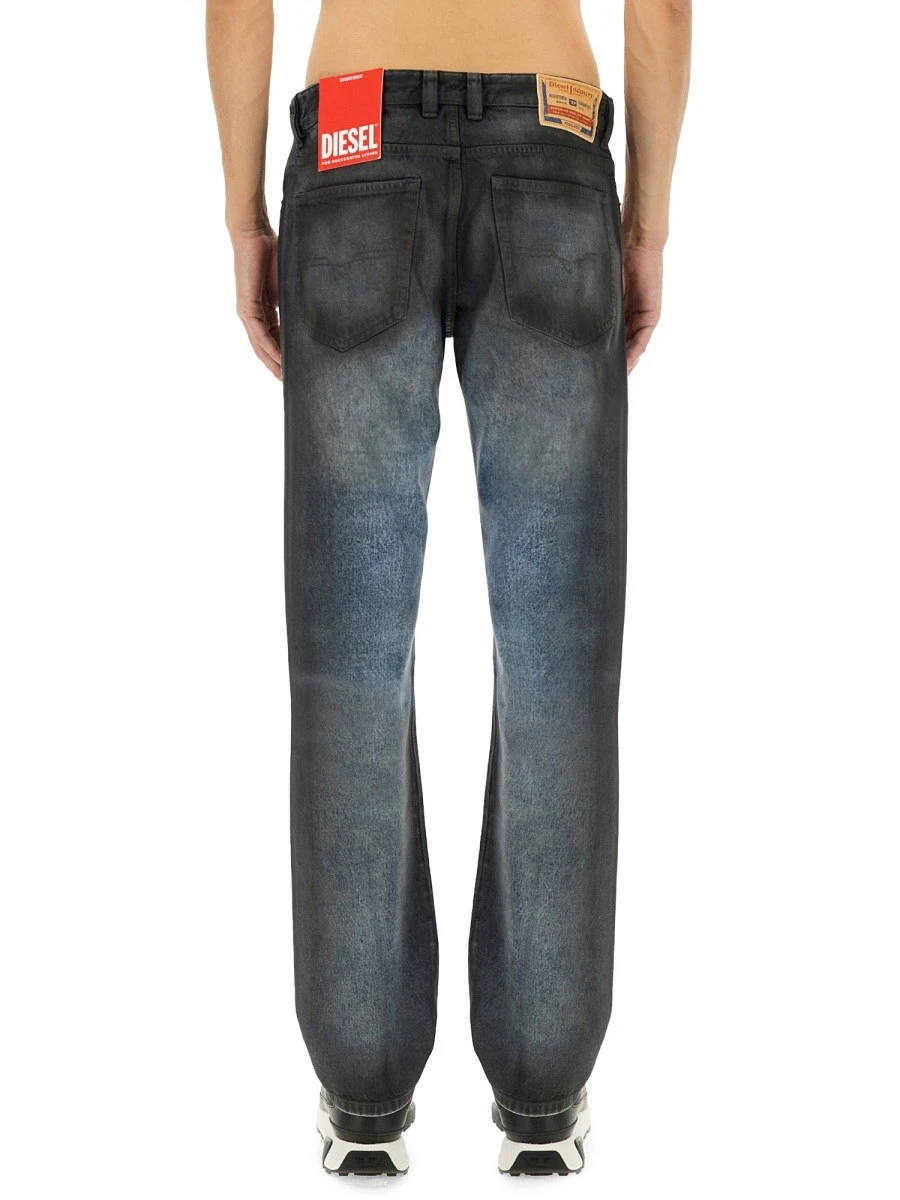 "1993 D-VYL-FSG1" JEANS.webp