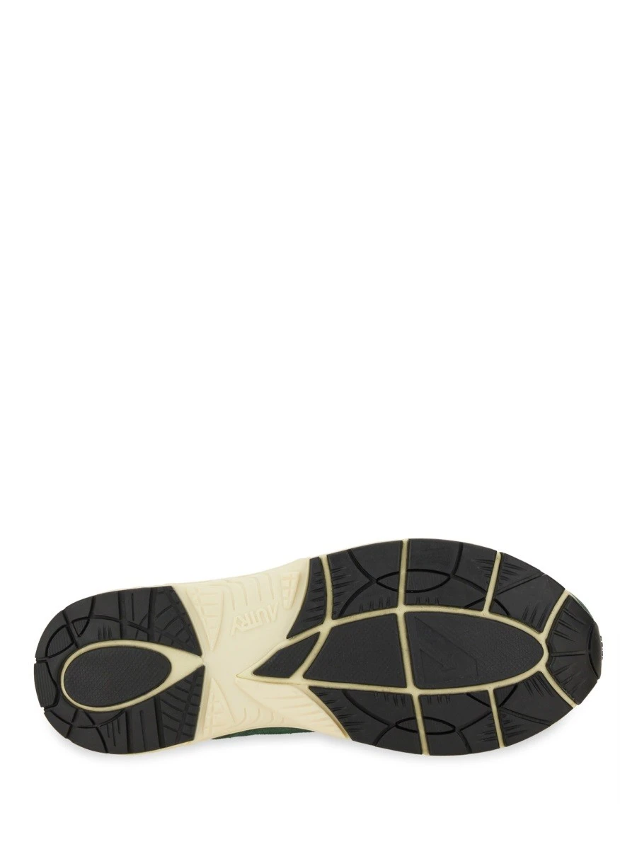 "HYPERWAY" SNEAKER.webp