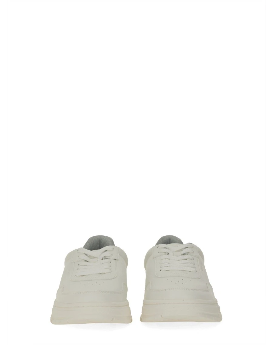 SNEAKER WITH ZIGZAG DETAIL.webp