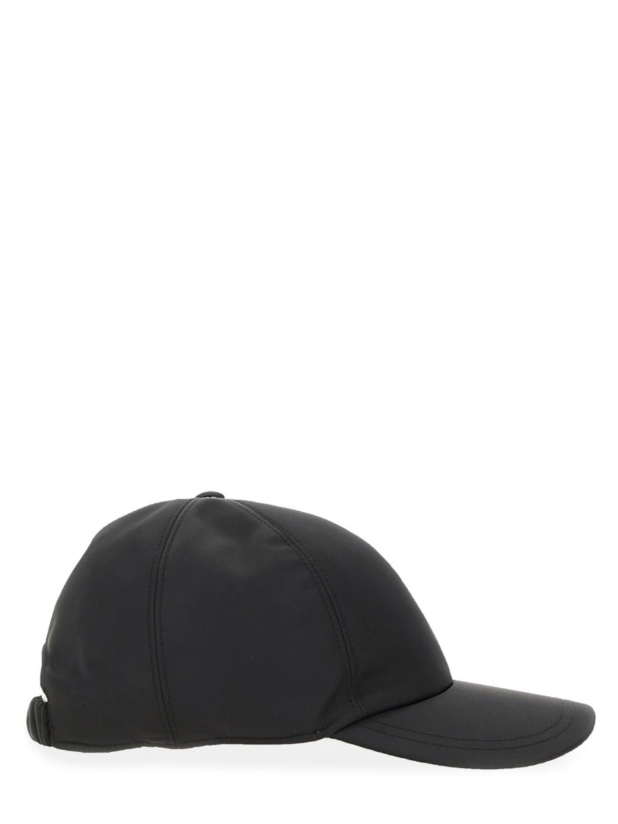 HAT WITH VISOR AND LOGO.webp