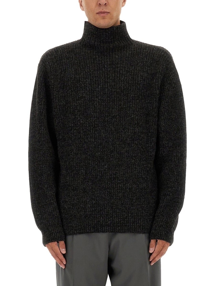 TURTLENECK SWEATER.webp