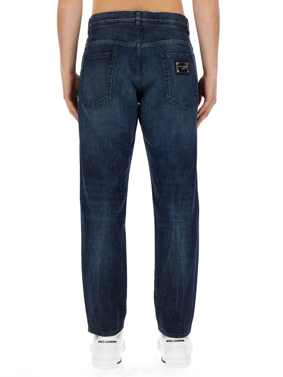 LOOSE FIT JEANS.webp