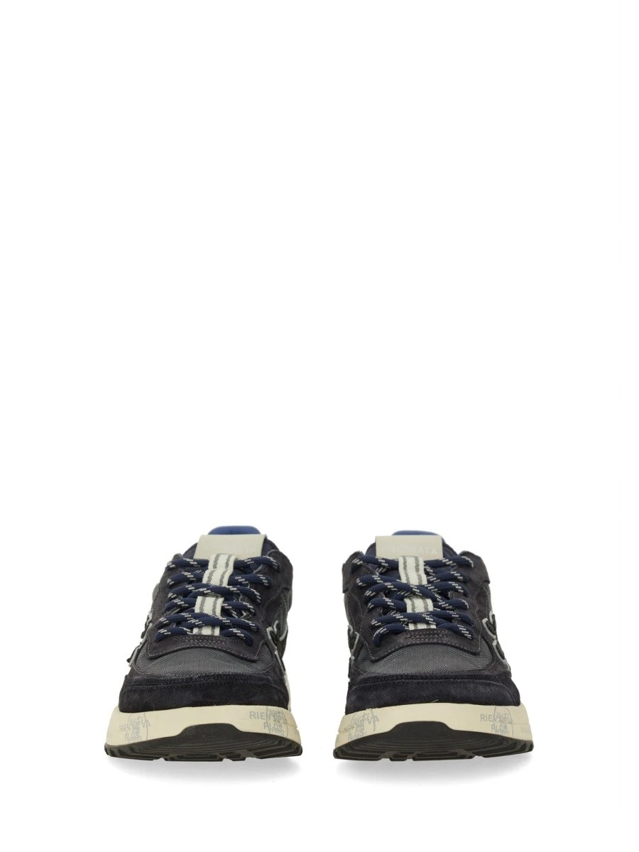 SNEAKER "NOUS".webp