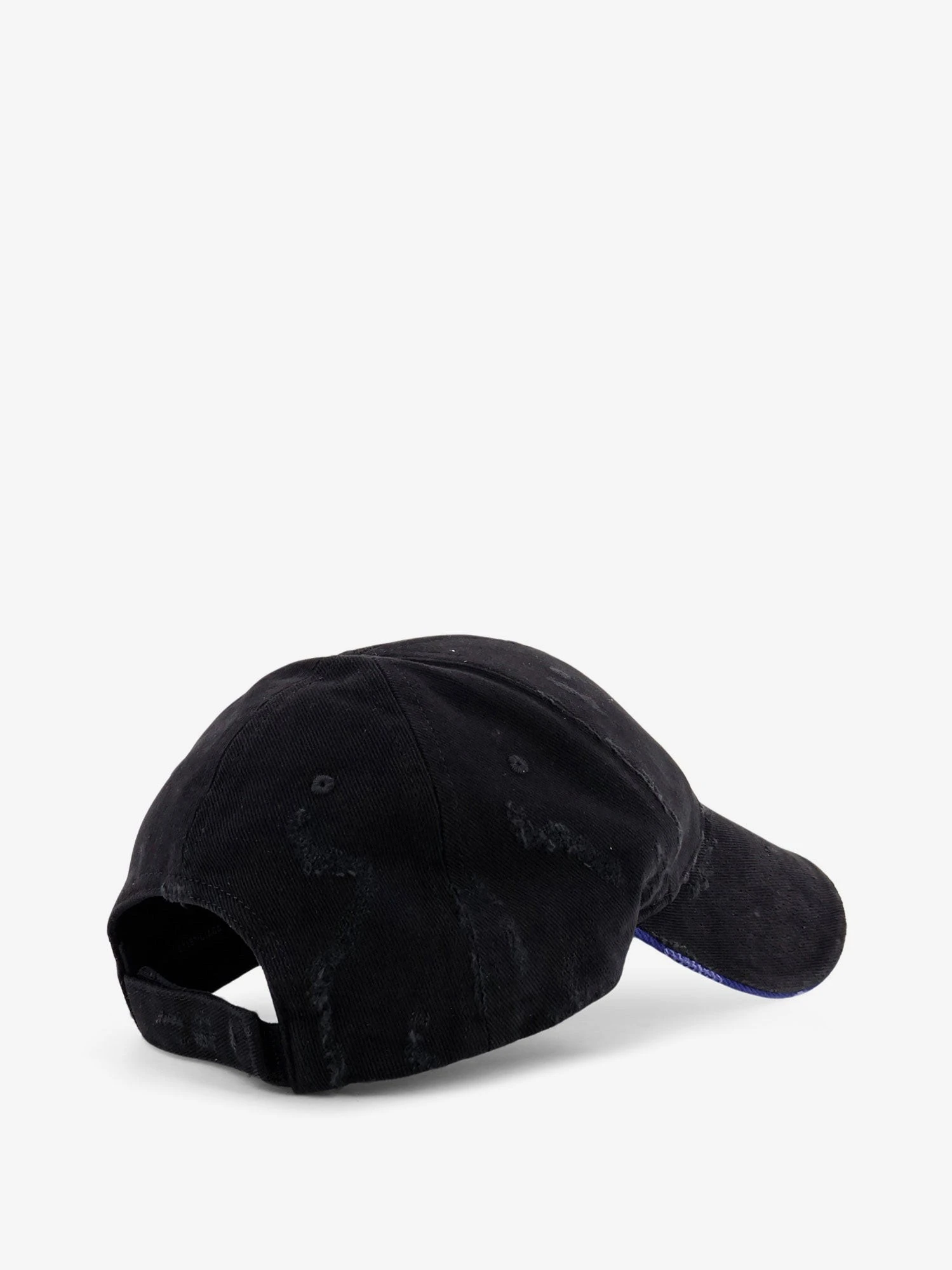 Cotton baseball hat with distressed effect.webp