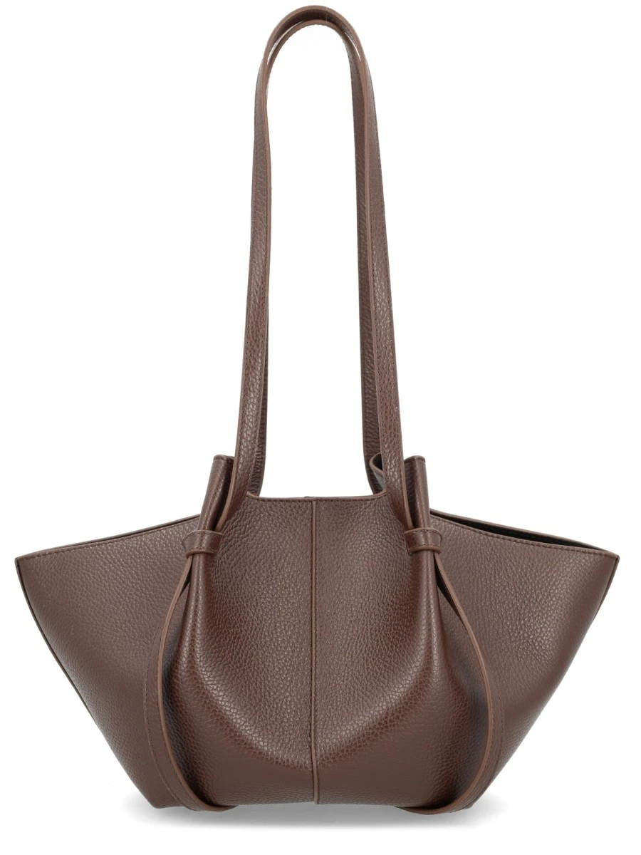 Wool and cashmere scarf.webp