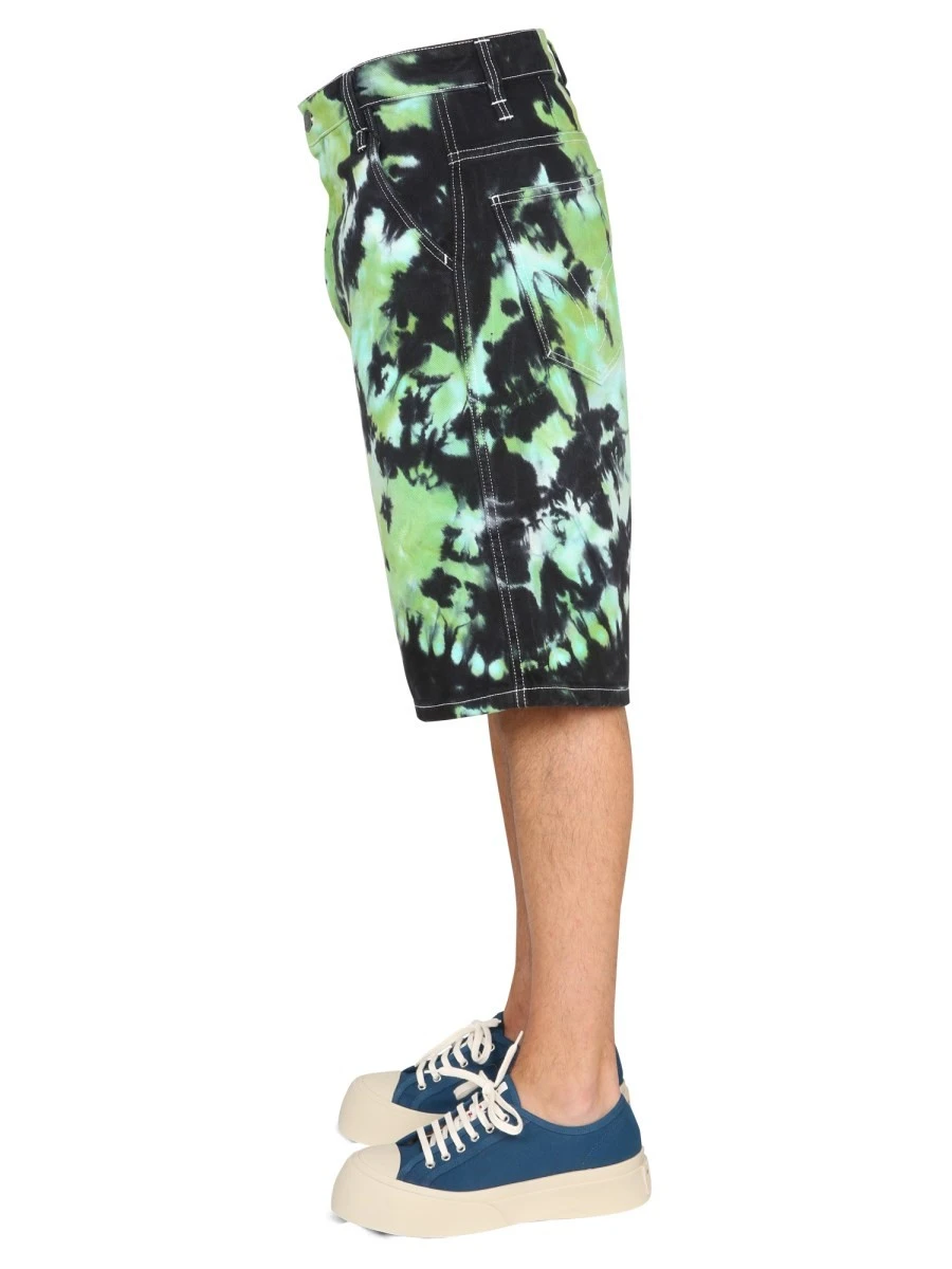 BERMUDA SHORTS WITH TIE DYE PATTERN.webp