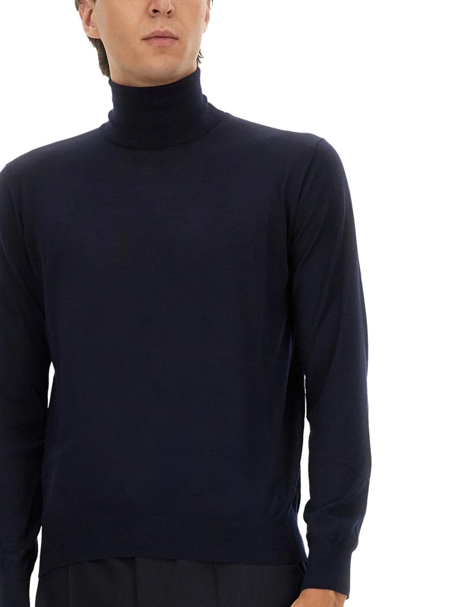 TURTLENECK PULLOVER.webp