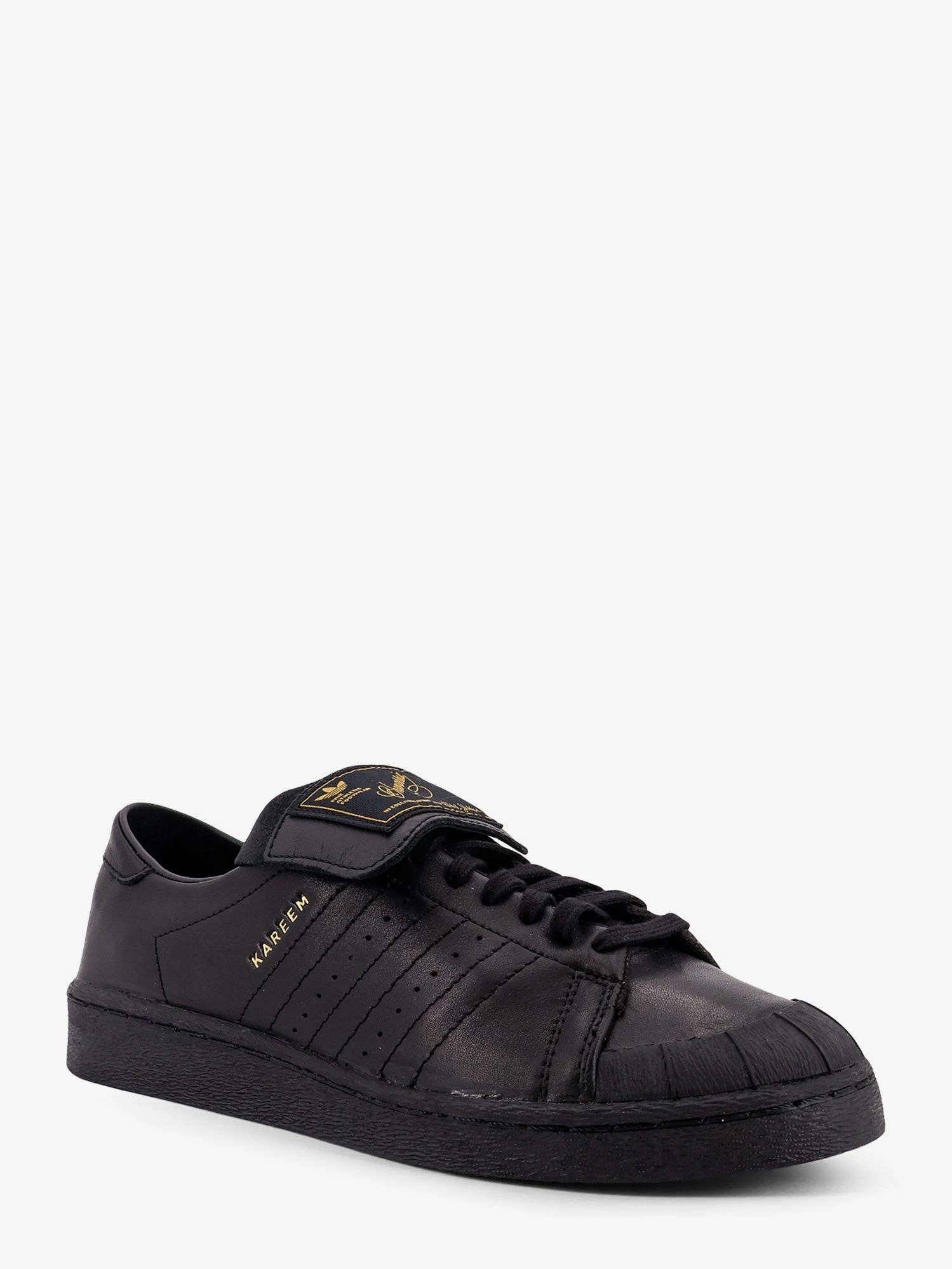 Leather sneakers.webp