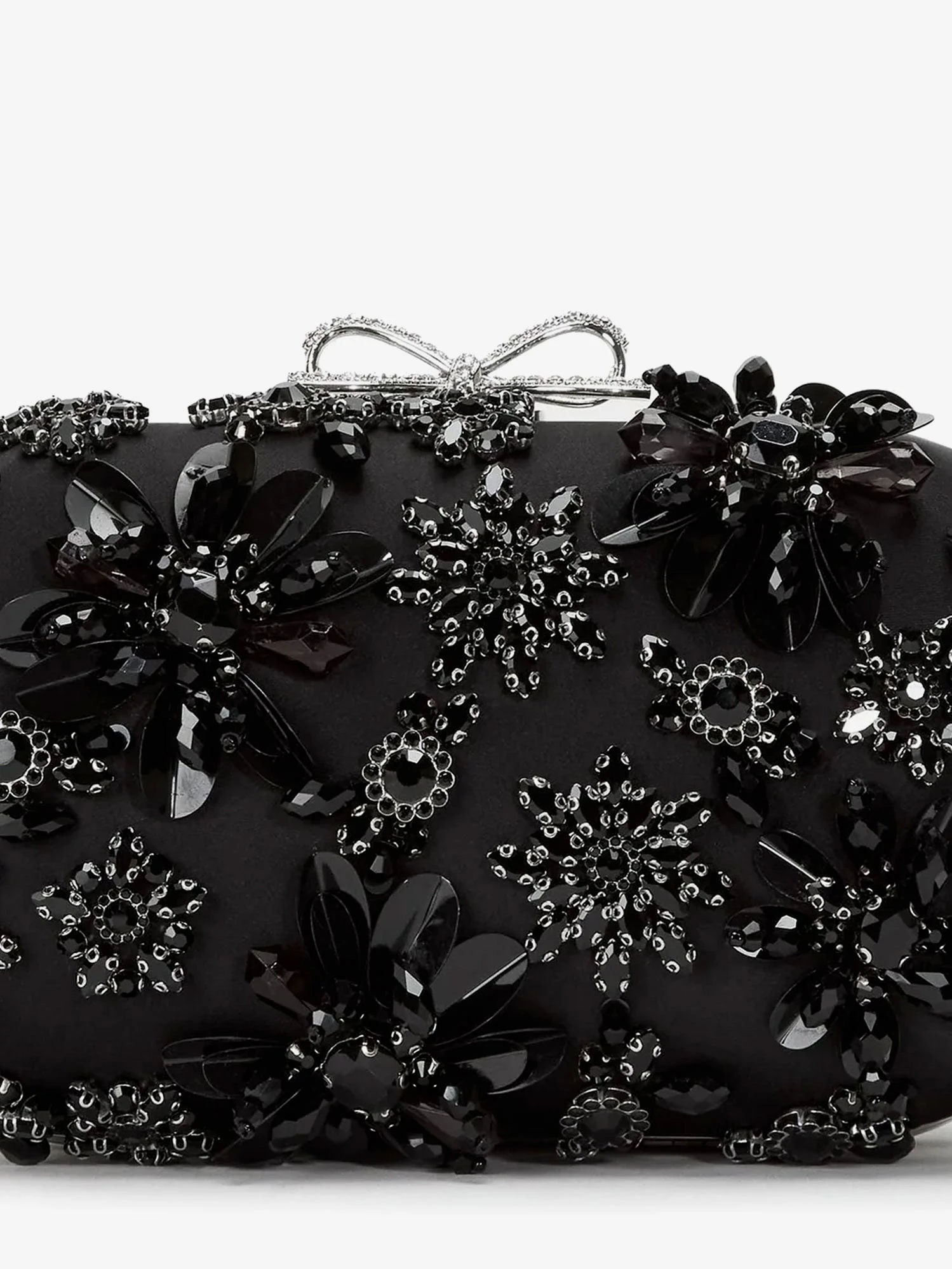 Crystals clutch bag.webp