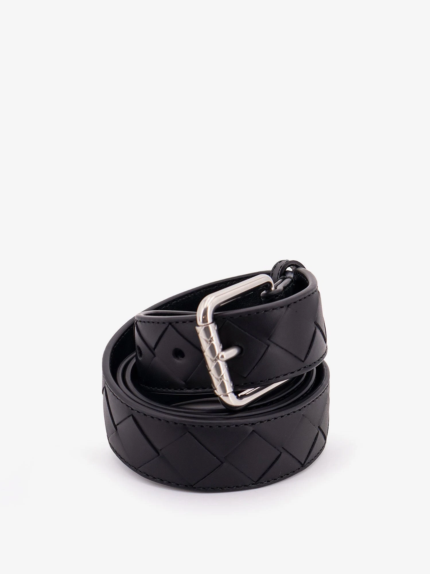 Leather belt.webp