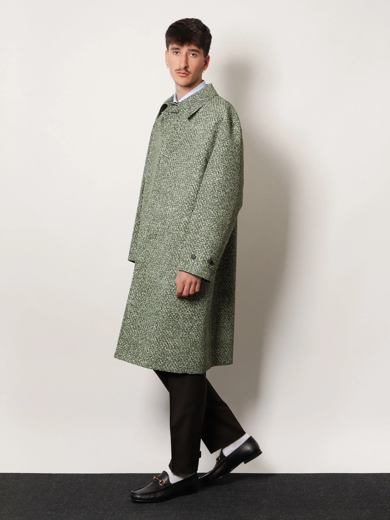 Double-breasted poplin coat with bouclé print.webp