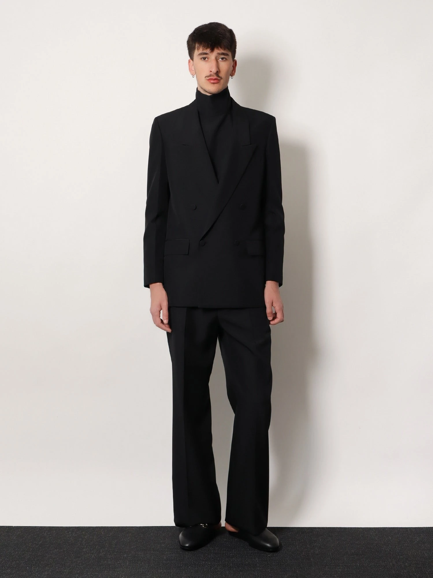 Trousers with GUCCI embroidery.webp