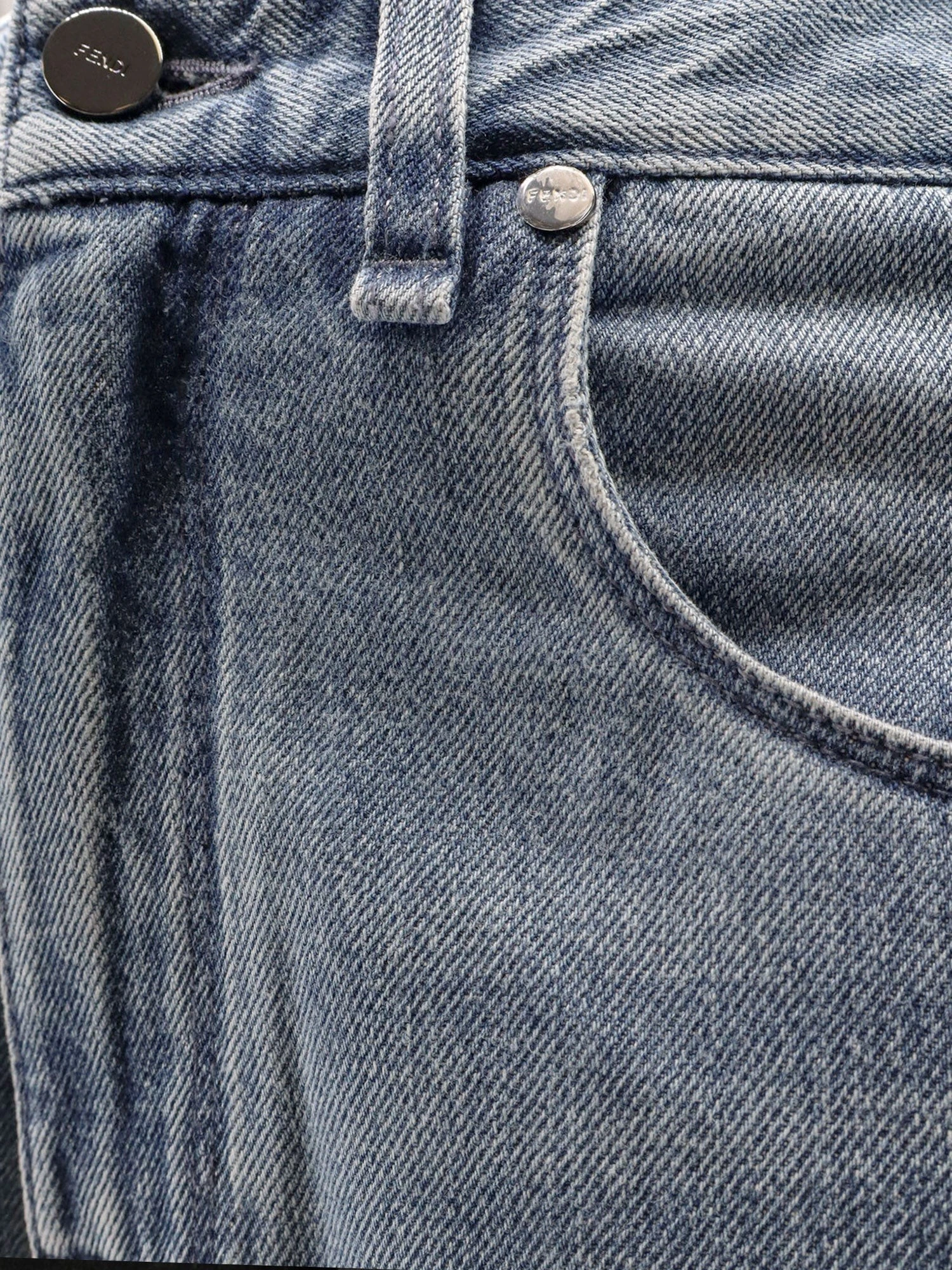 Regular five pockets jeans.webp
