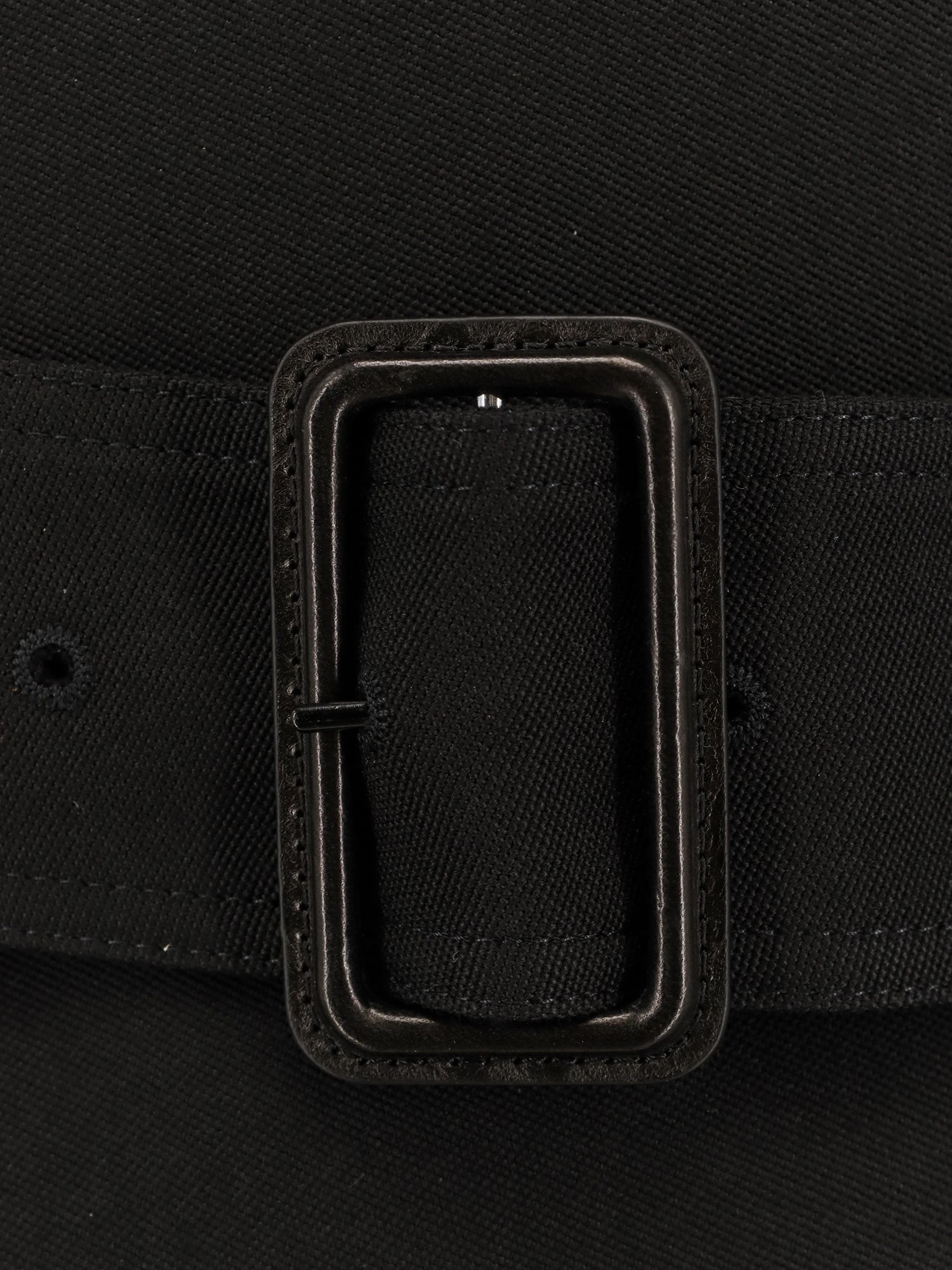 Certified wool coat with belt.webp