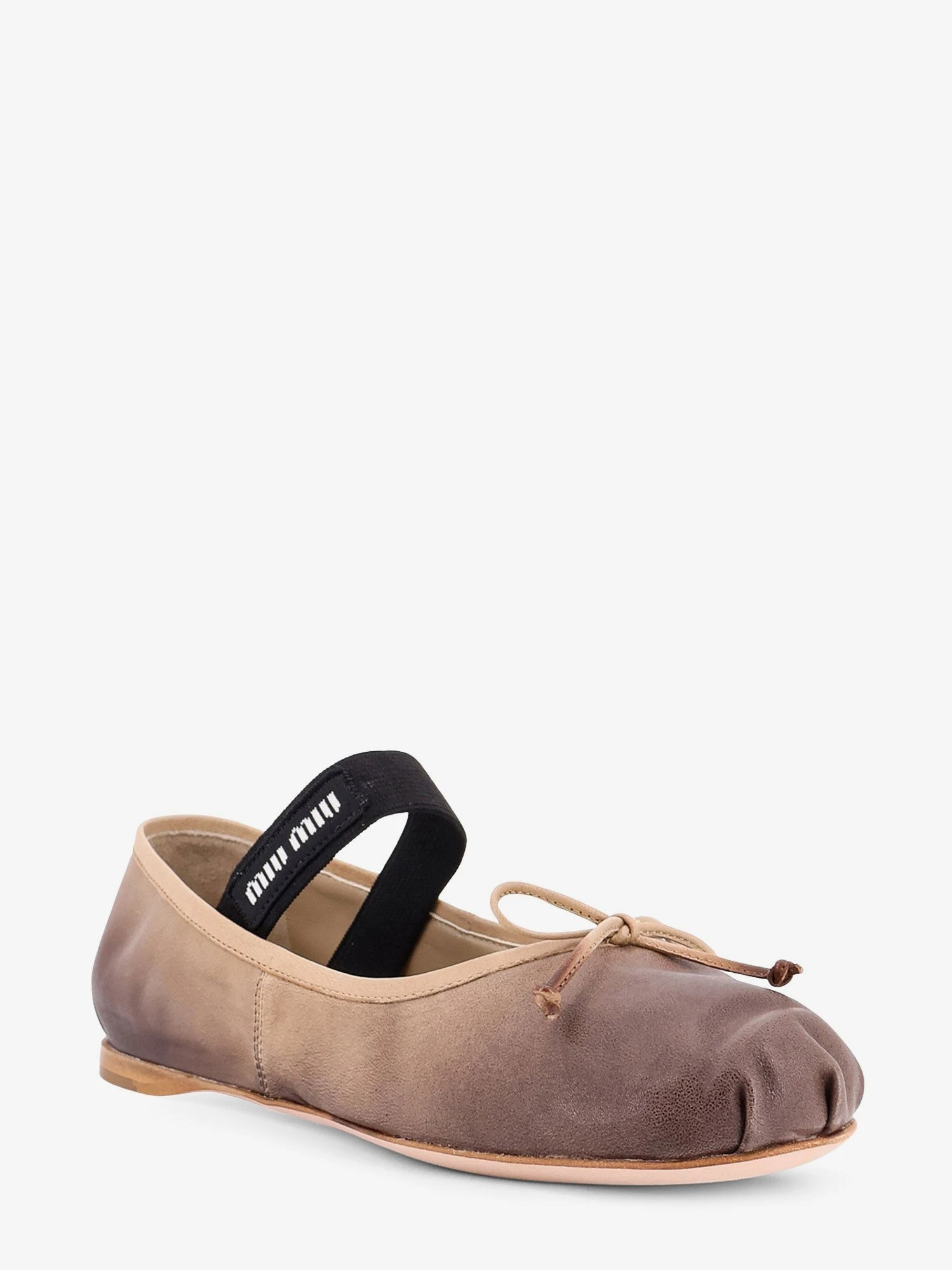 Leather ballerinas.webp