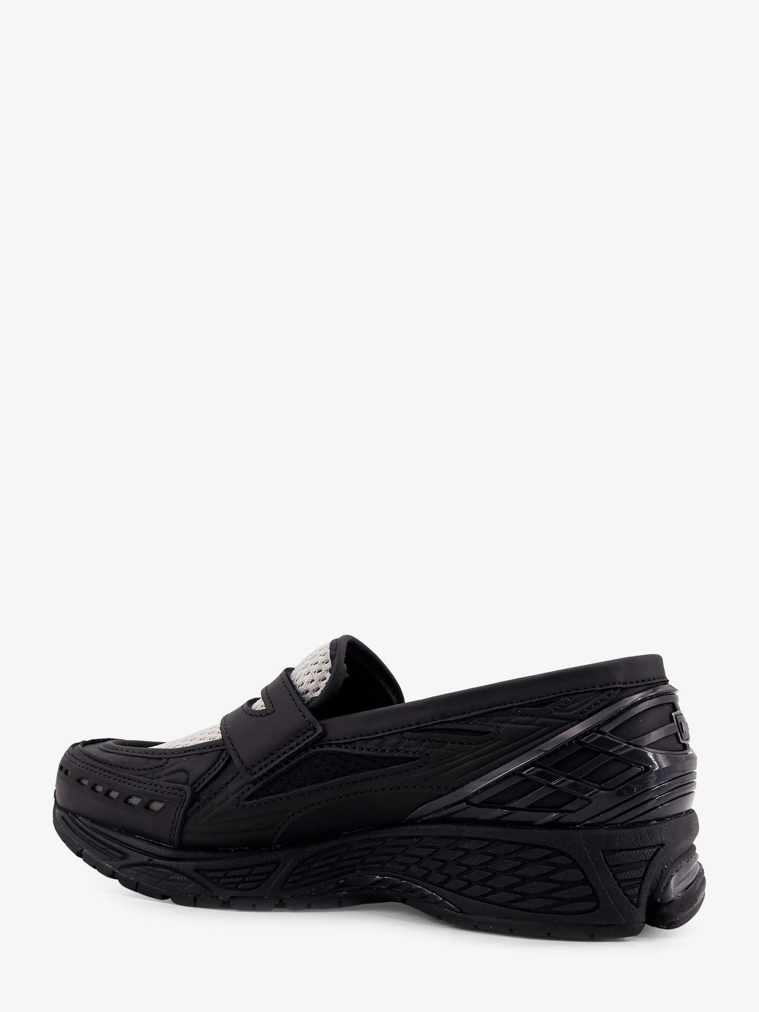 Mesh and technical fabric 19068 loafers.webp