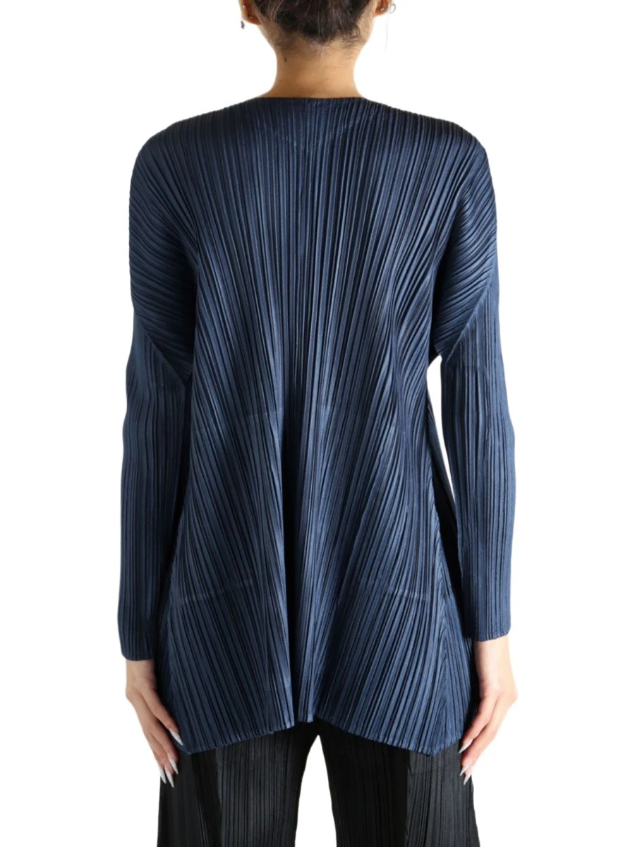 "MELLOW PLEATS" COAT.webp