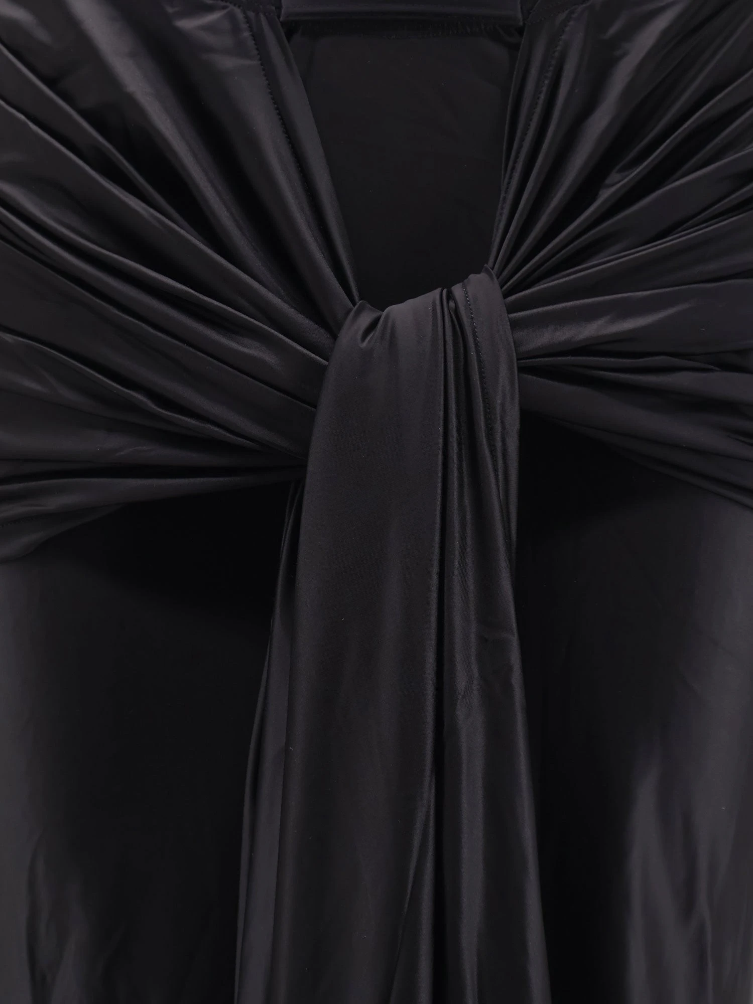 Shiny microfiber skirt with satin effect.webp