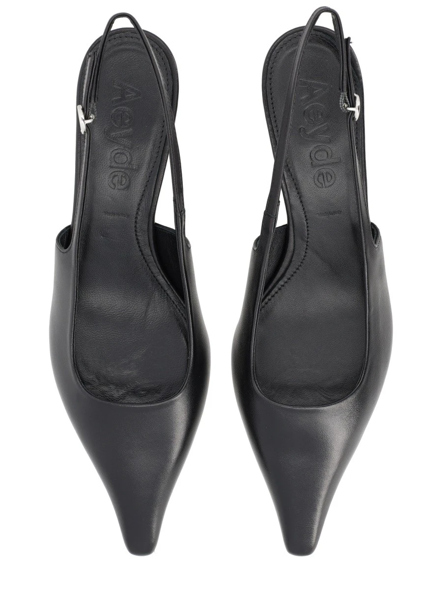 NECKLINE "CATRINA".webp