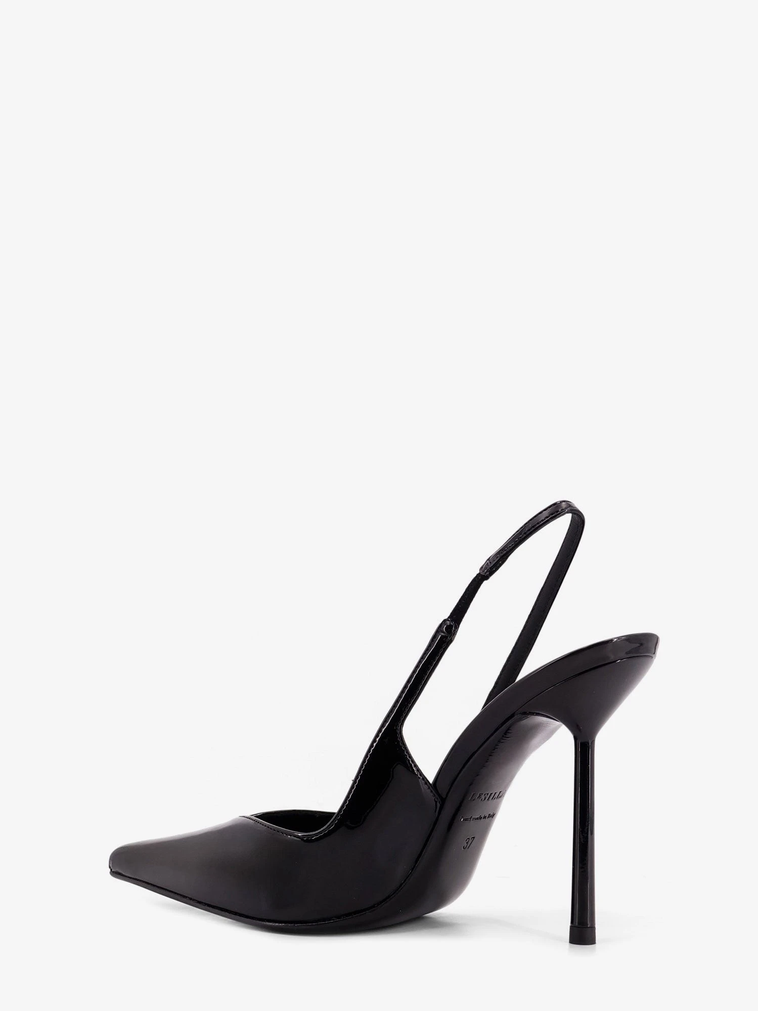 Chanel Vivienne patent leather pumps.webp