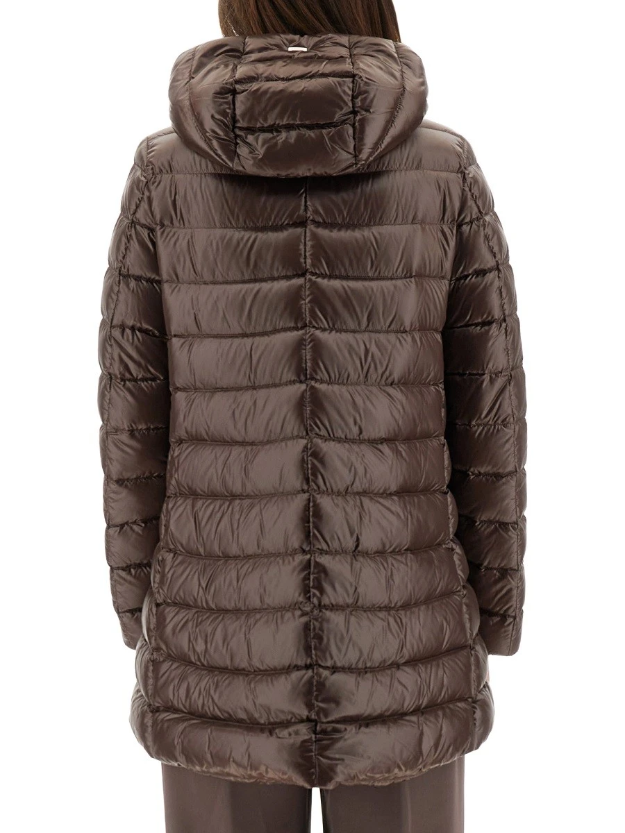DOWN JACKET "A-SHAPE RESORT".webp