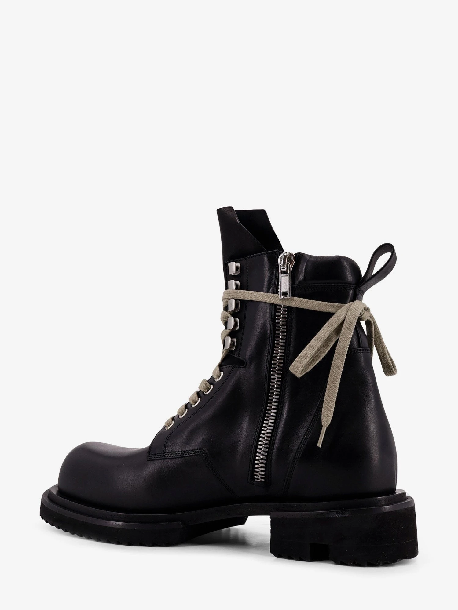 Leather sneakers.webp