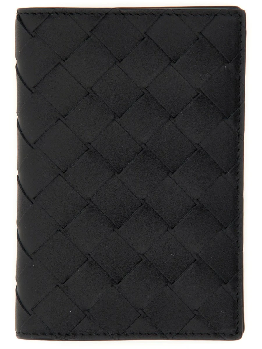 LEATHER PASSPORT HOLDER.webp