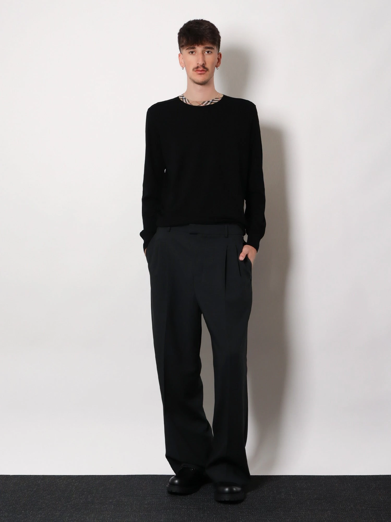 Wool sweater with Check profiles.webp