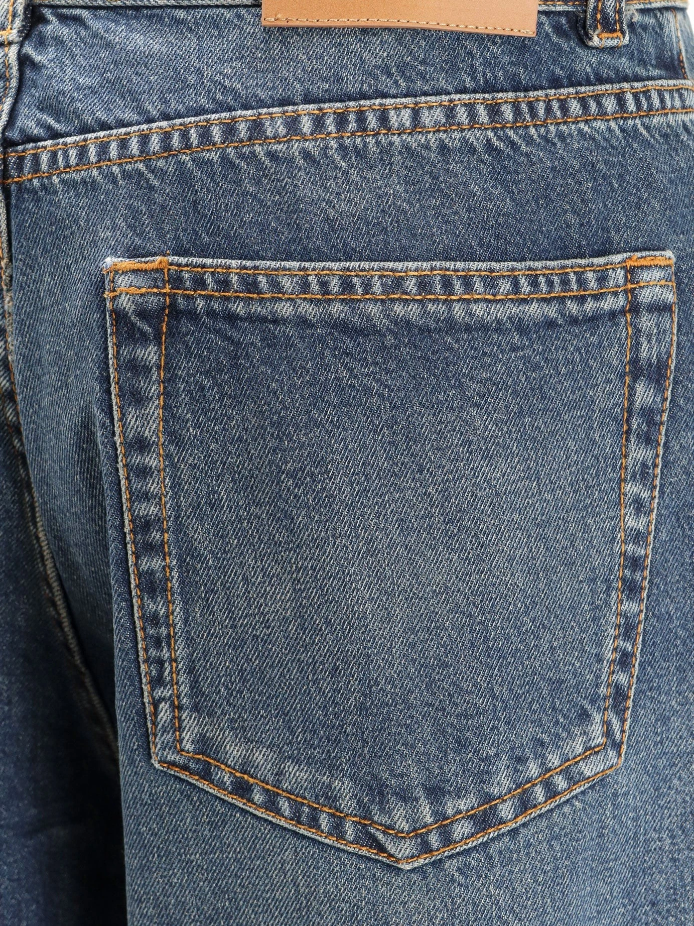Five pockets jeans.webp