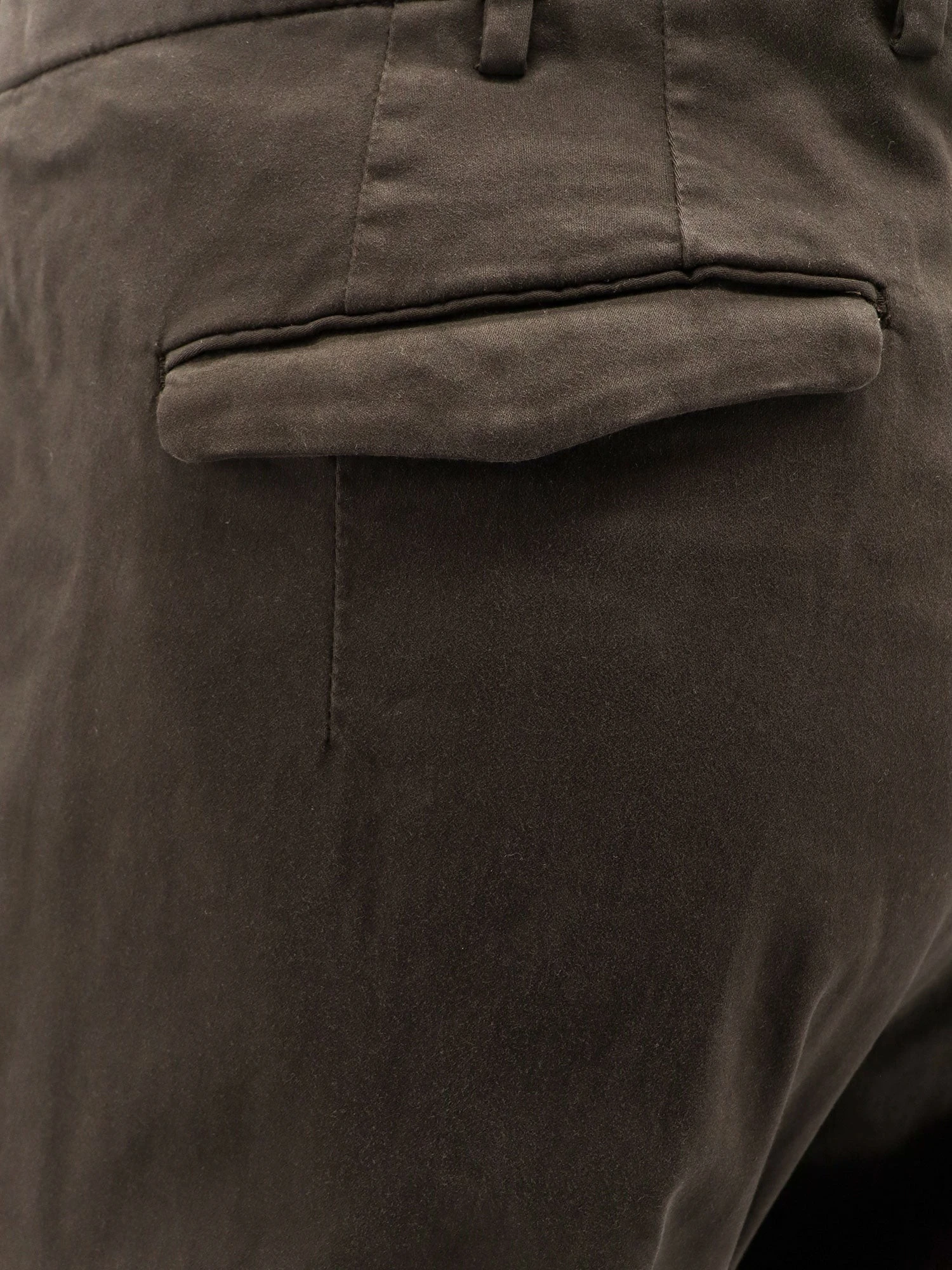 Style stretch cotton Master Fit trousers.webp