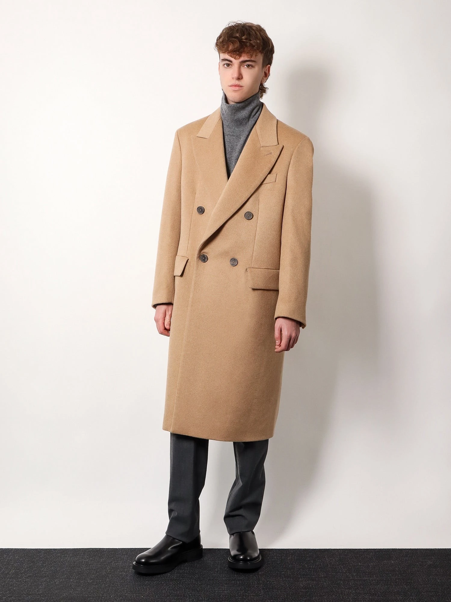 Cashmere coat with satin lining.webp