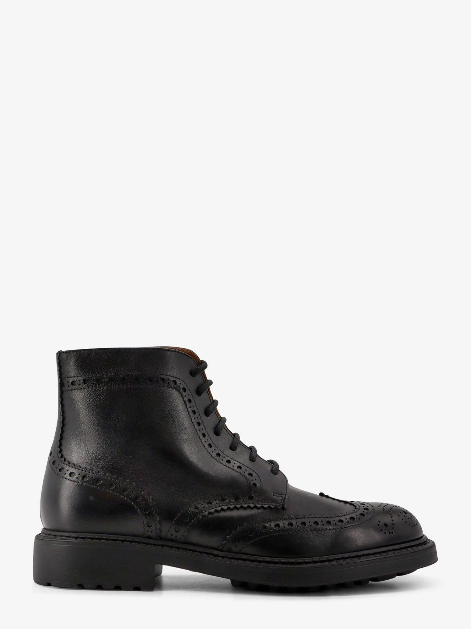 Triumph leather ankle boots.webp