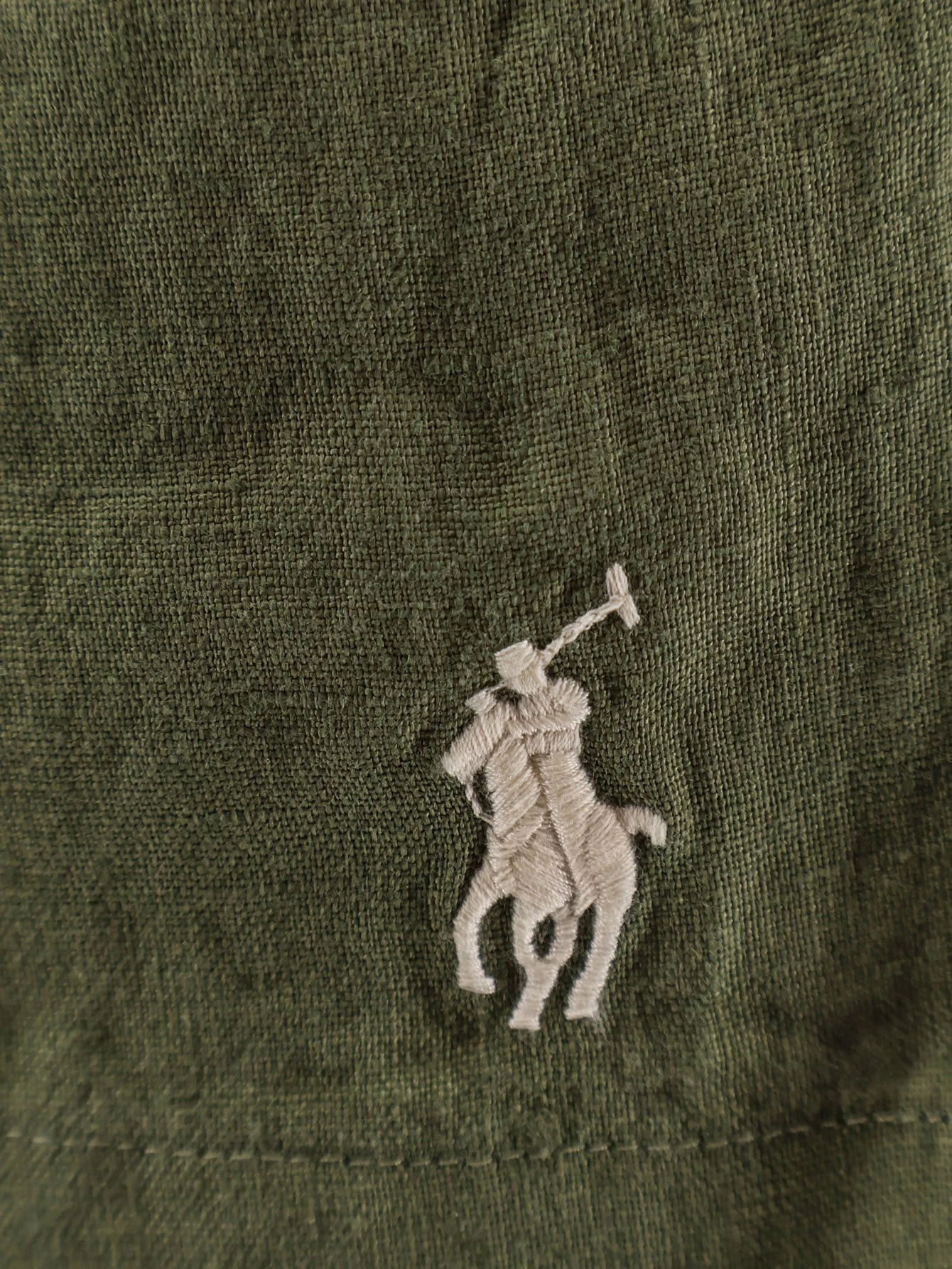 Linen bermuda shorts with embroidered logo.webp