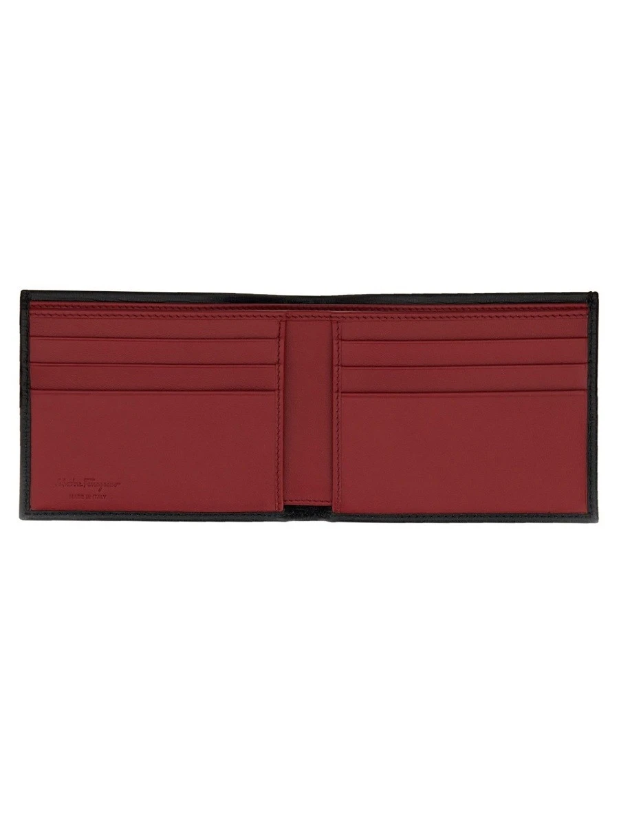 PORTAFOGLIO IN PELLE.webp