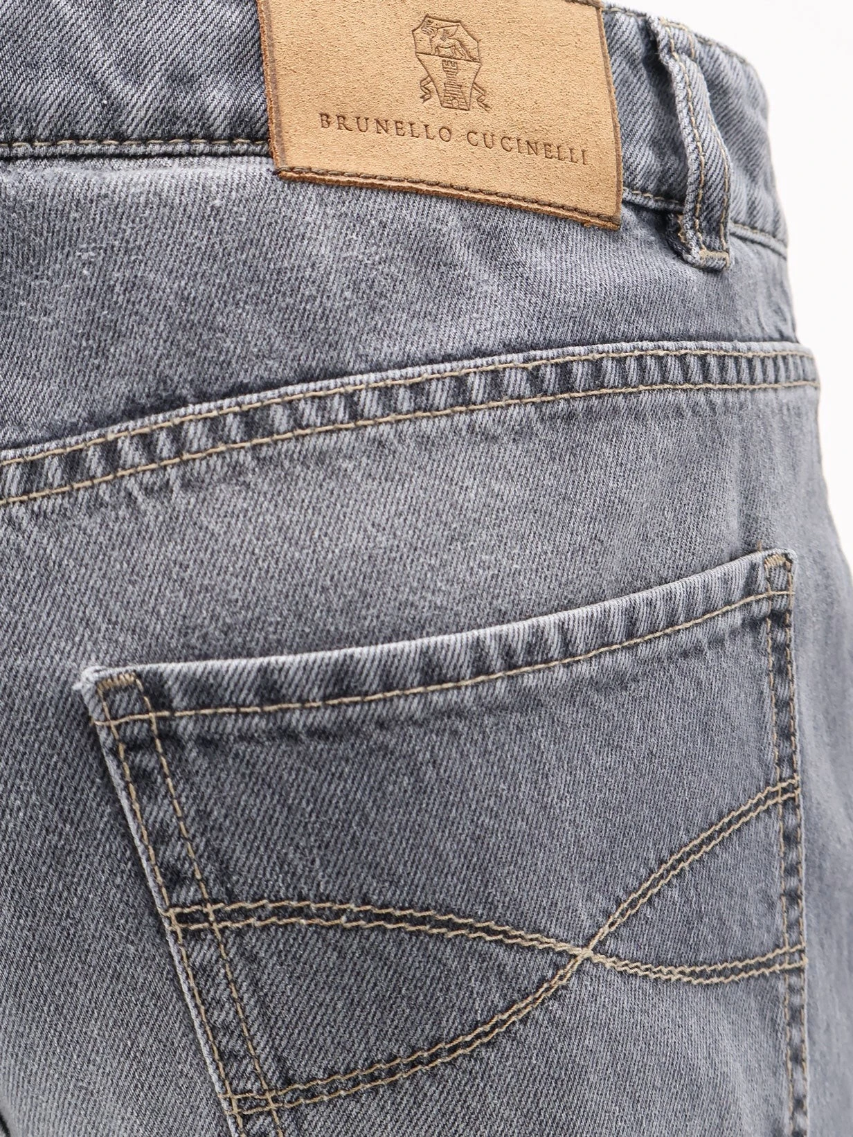 Traditional Fit cotton jeans.webp