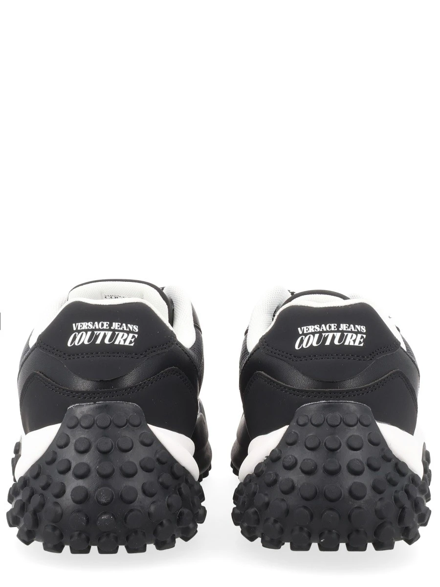 SNEAKER CON LOGO.webp