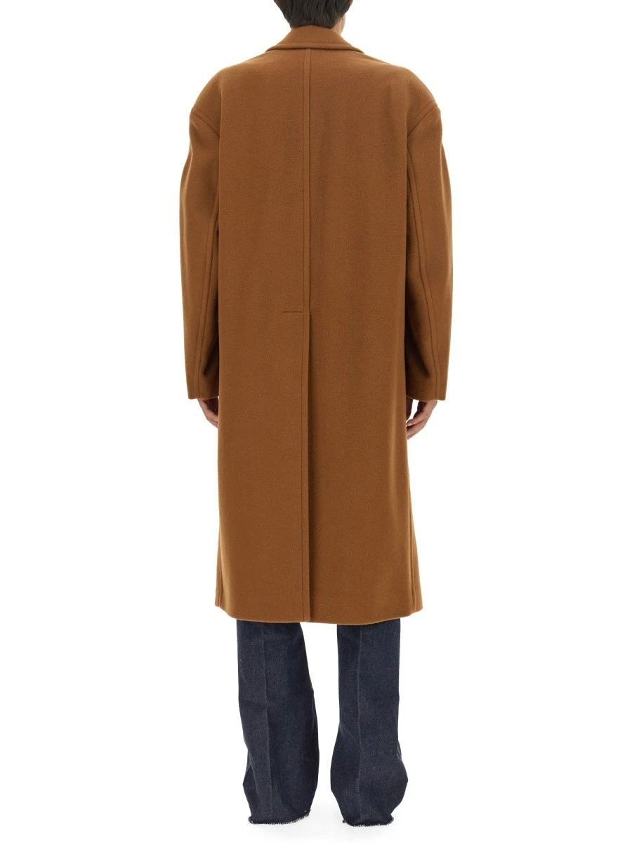 DOUBLE-BREASTED COAT.webp