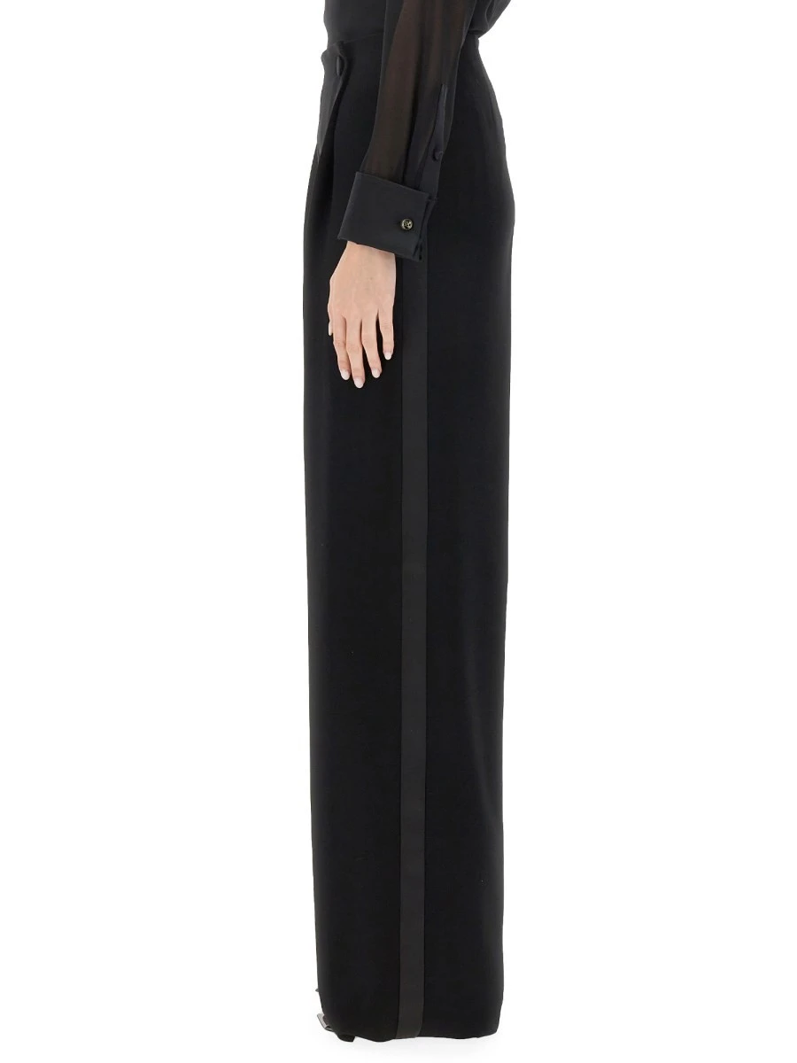 Long pants.webp