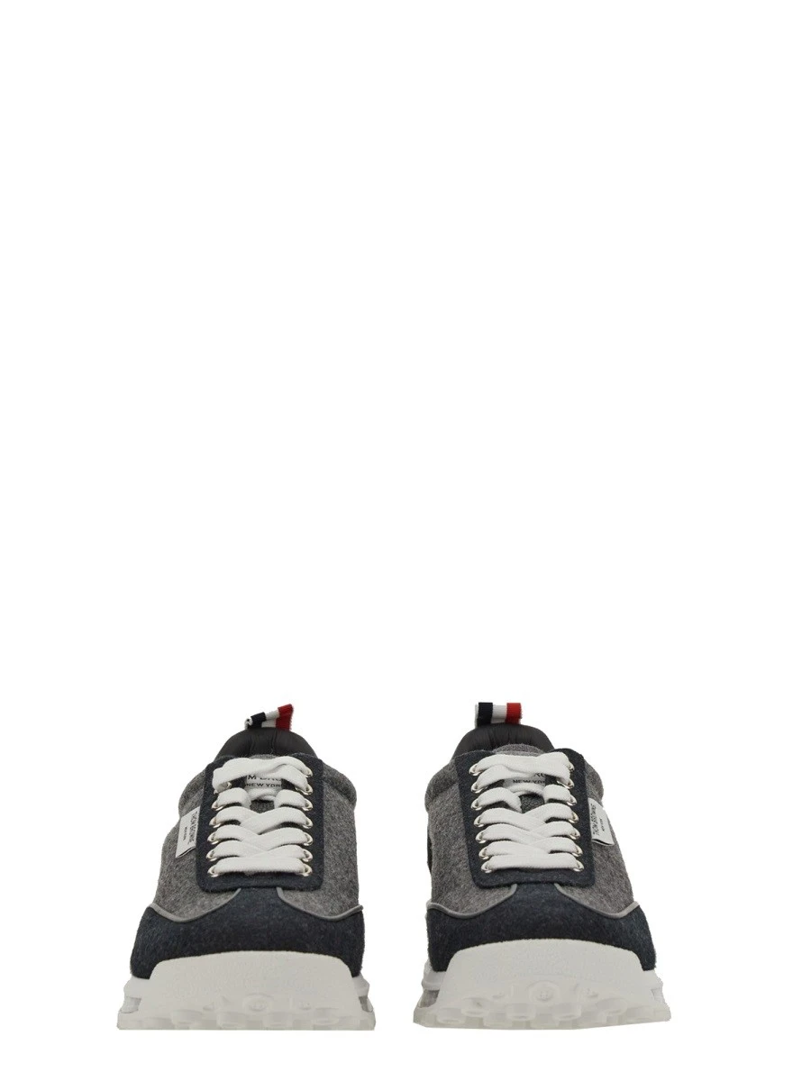 TECH RUNNER SNEAKER.webp