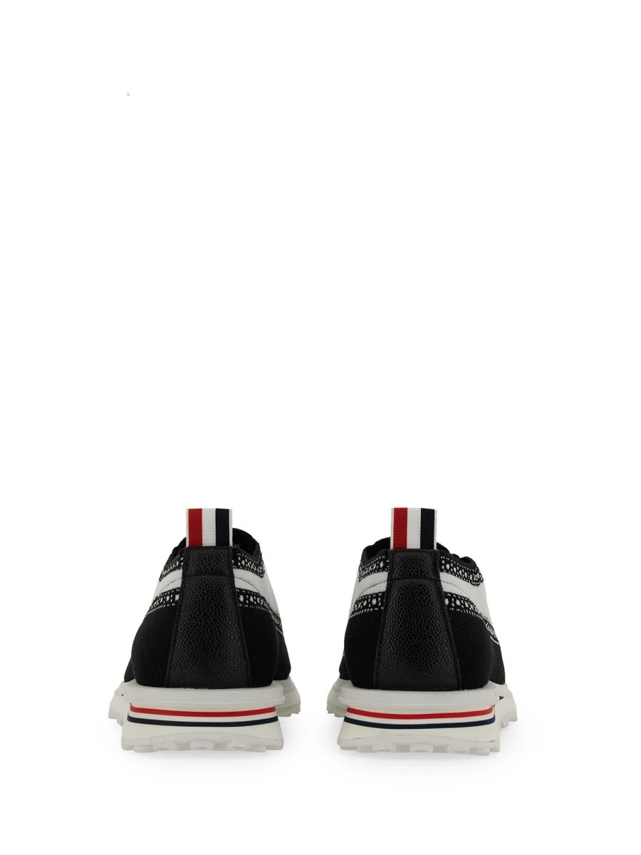 TECH RUNNER SNEAKER.webp