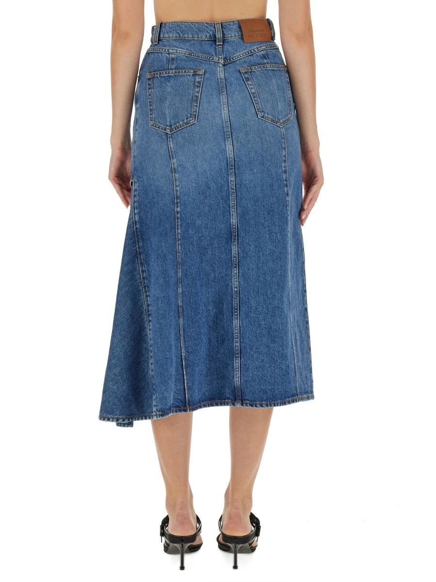 PENCIL SKIRT WITH CUT-OUT.webp