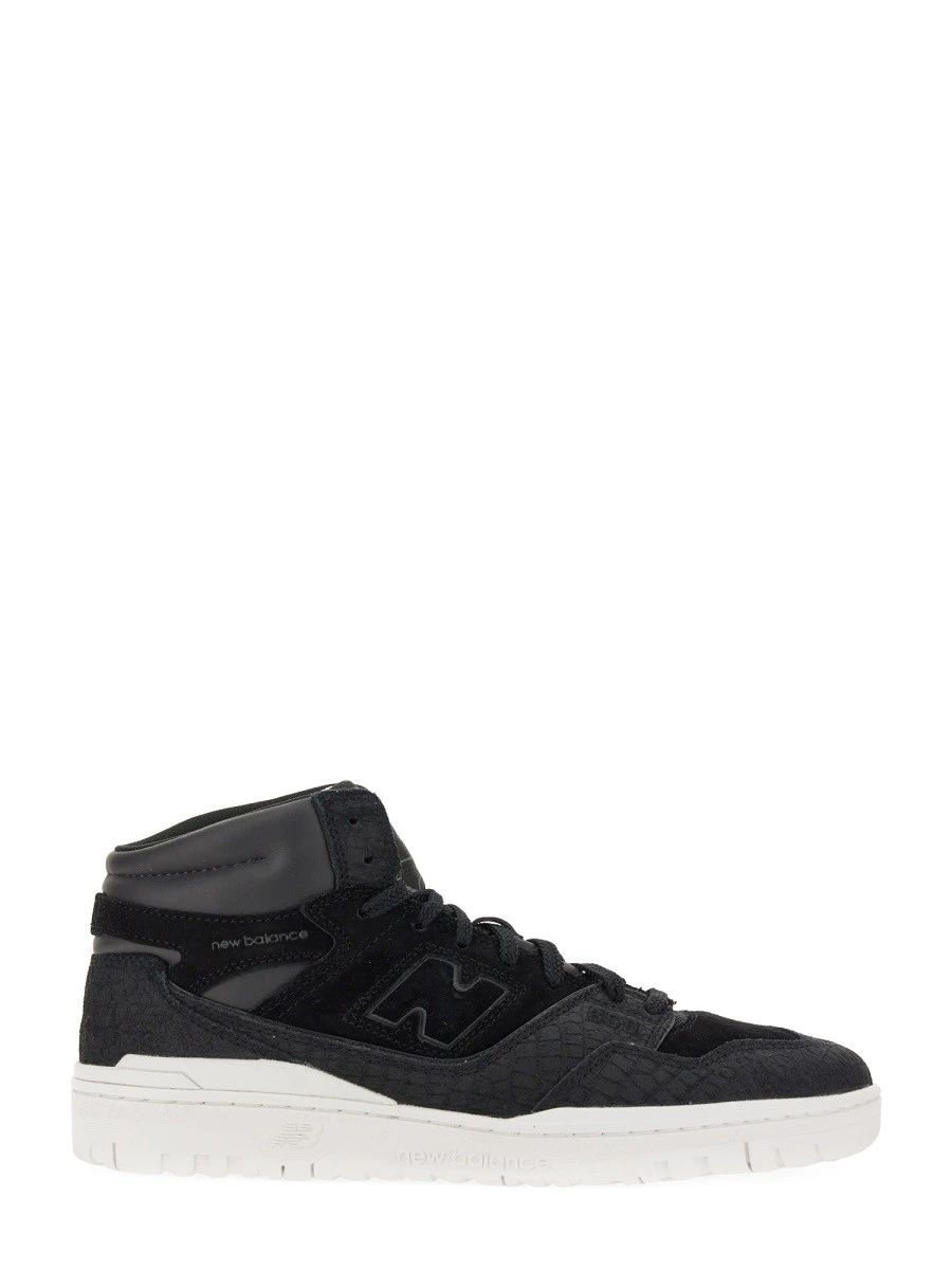 SNEAKER 650.webp