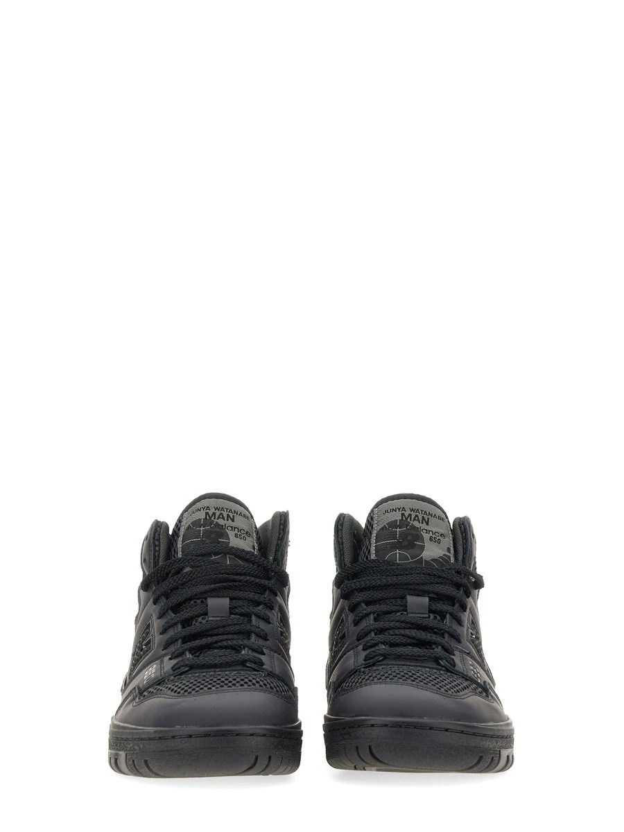 SNEAKER 650.webp